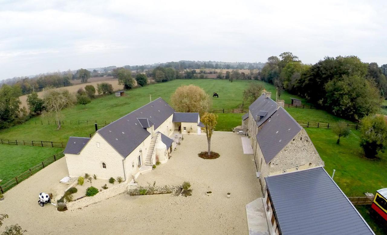 Les Perelles Bed & Breakfast Saint-Vigor-le-Grand Exterior foto